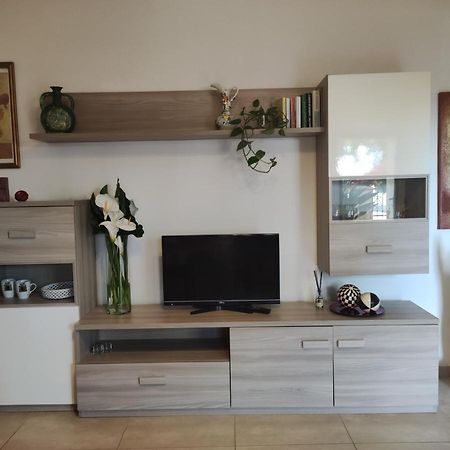 nuovo e confortevole appartamento con giardino Olbia Esterno foto