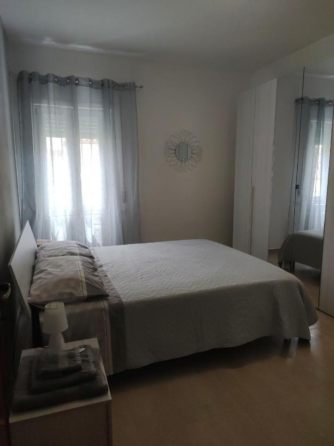 nuovo e confortevole appartamento con giardino Olbia Esterno foto